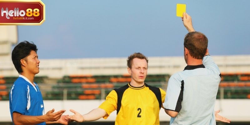 Kèo thẻ phạt đo lường mức độ phạm lỗi và cách kiểm soát trận đấu của trọng tài